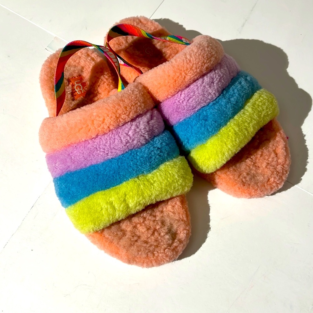 Ugg Australia Fluff Yeah Rainbow Pride Slides Slippers sz 6 Womans Sherpa Shoes